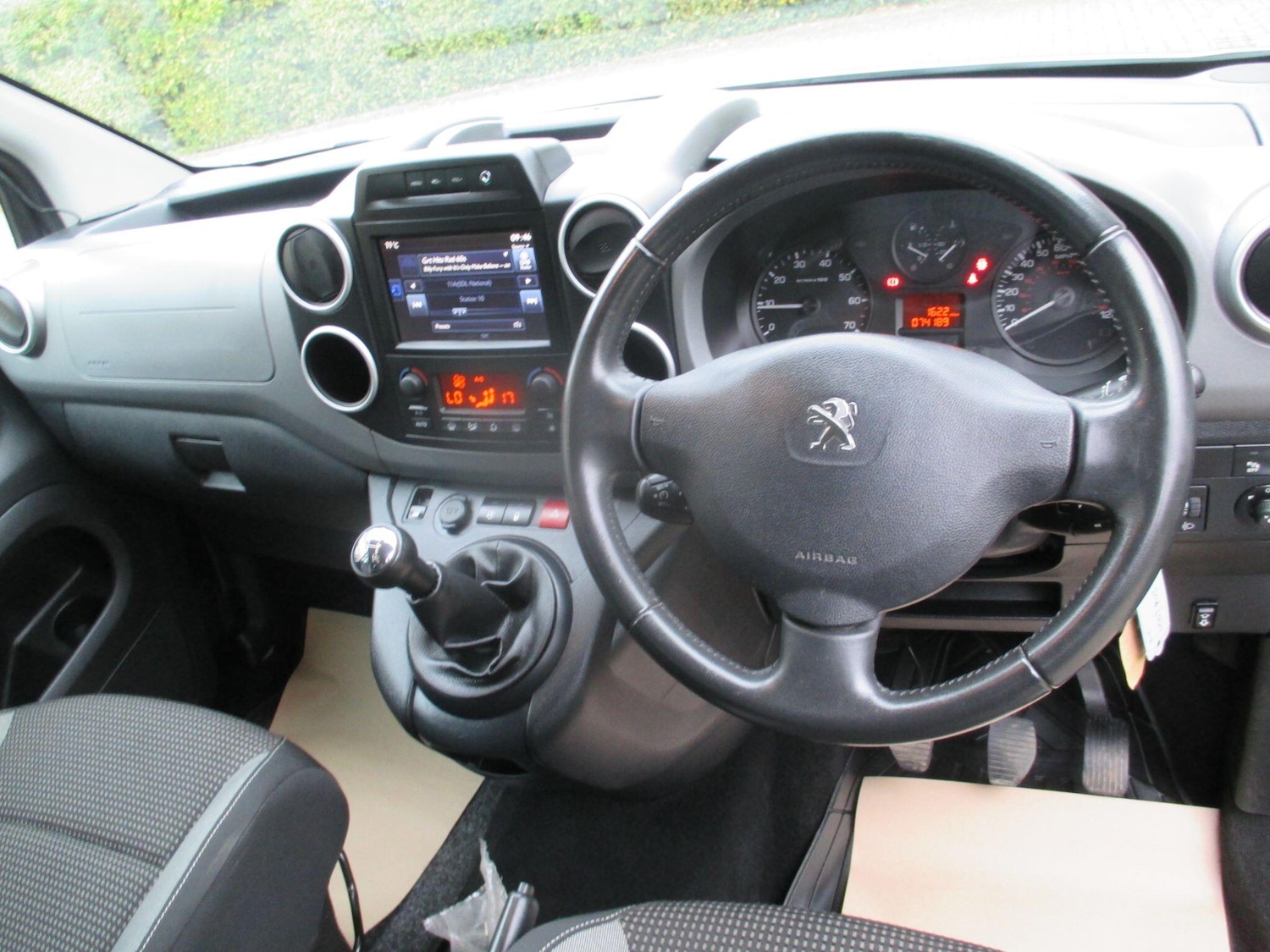 Used Peugeot Partner Tepee 2018 for sale - 76349831: Photo 17