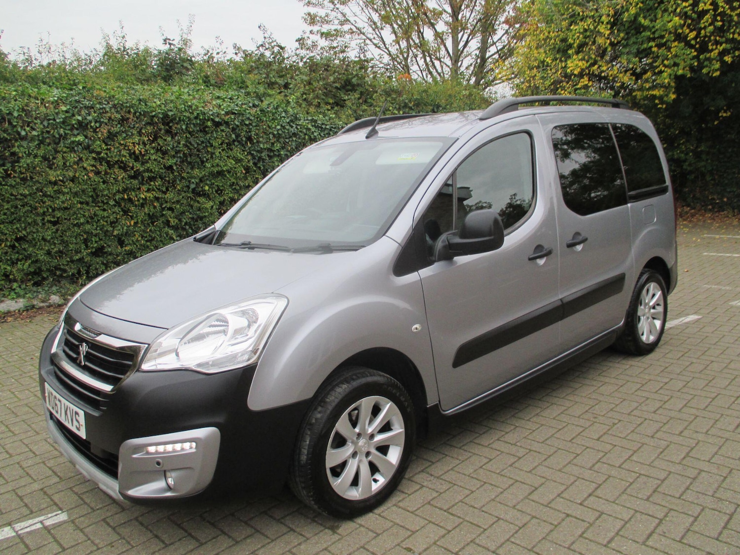 Used Peugeot Partner Tepee 2018 for sale - 76349831: Photo 2