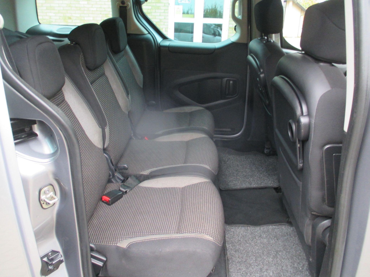 Used Peugeot Partner Tepee 2018 for sale - 76349831: Photo 37