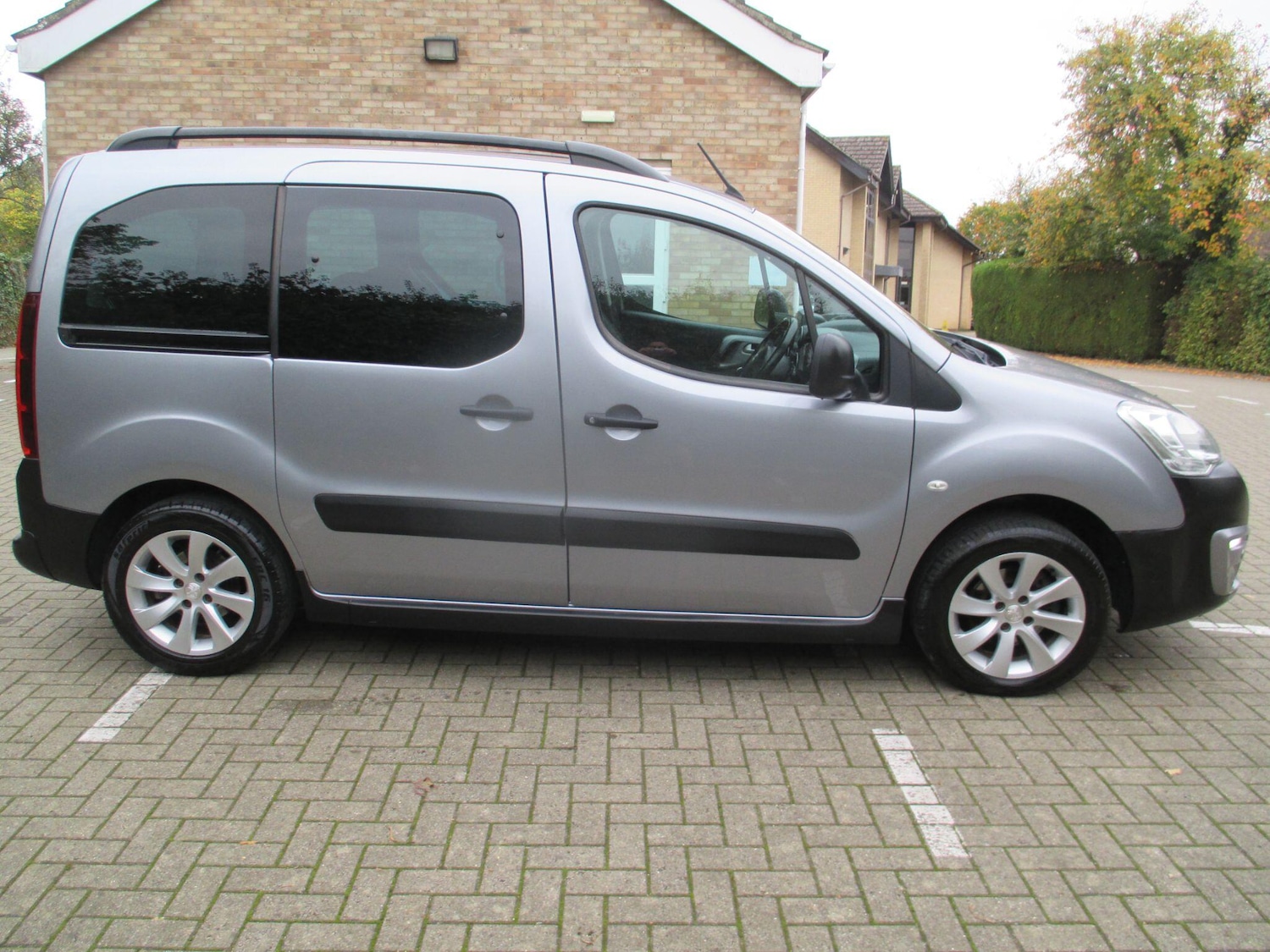 Used Peugeot Partner Tepee 2018 for sale - 76349831: Photo 5