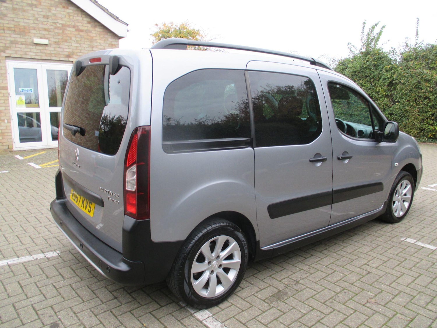 Used Peugeot Partner Tepee 2018 for sale - 76349831: Photo 6
