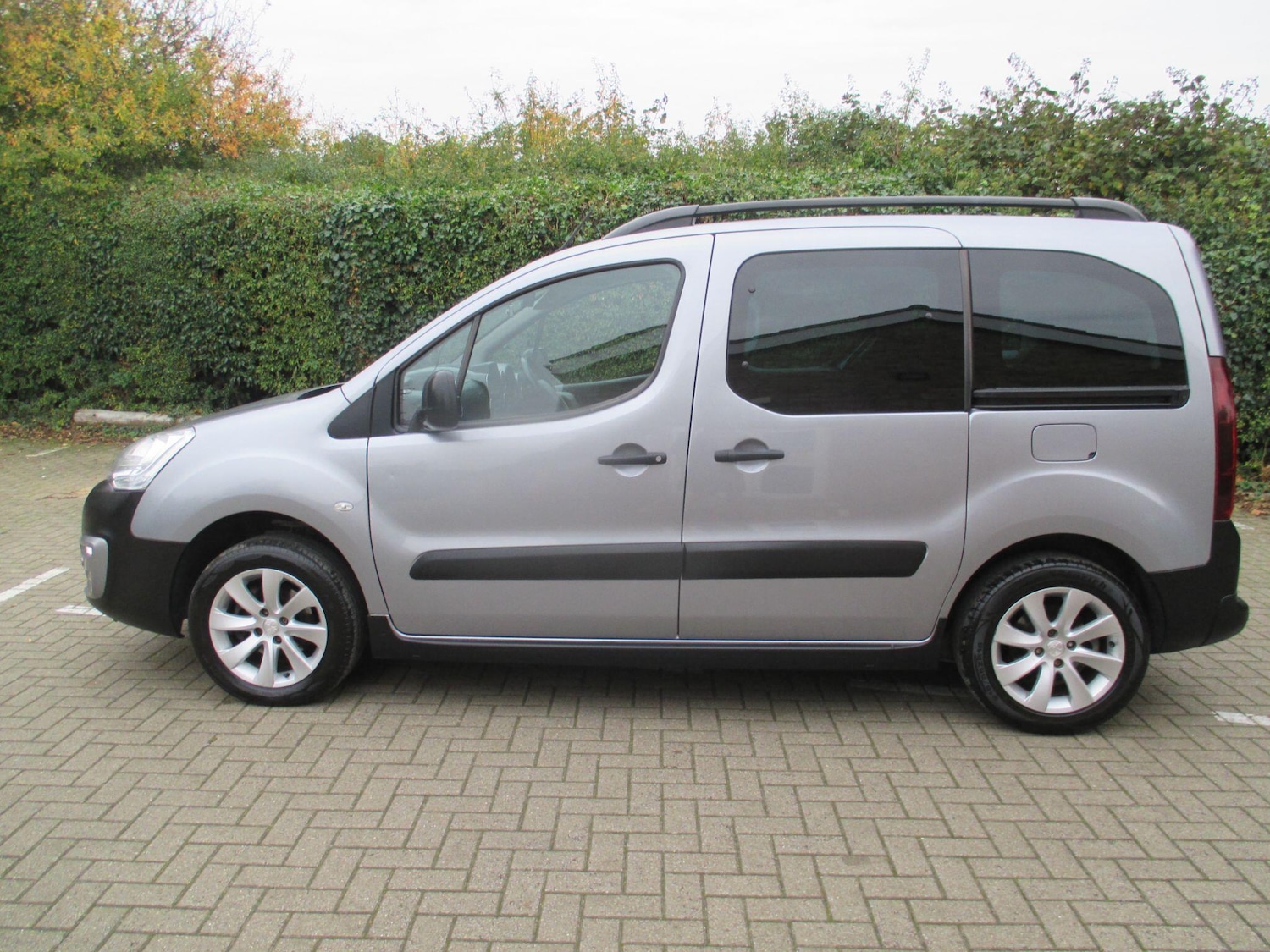 Used Peugeot Partner Tepee 2018 for sale - 76349831: Photo 9