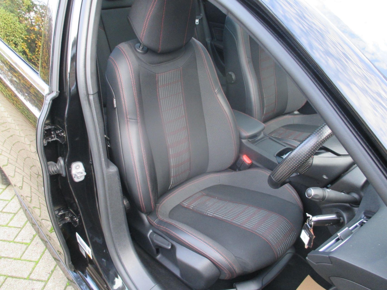 Used Peugeot 308 2018 for sale - 76498815: Photo 21