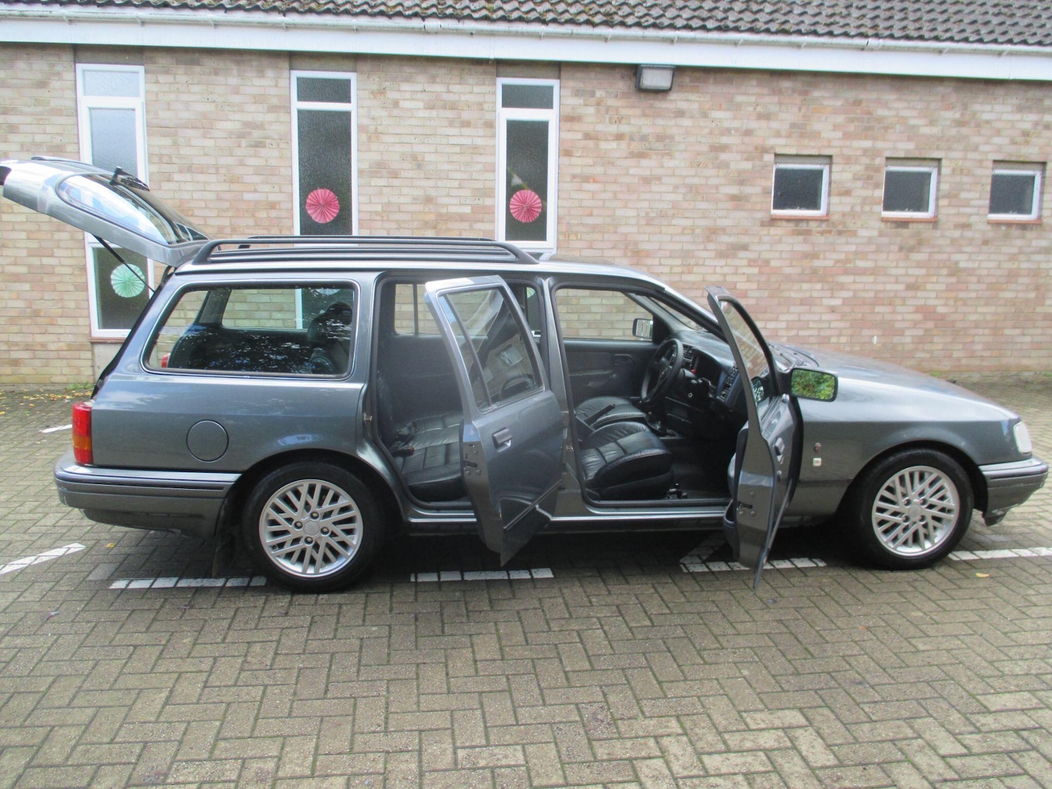 Used Ford Sierra for sale - 78185797: Photo 9