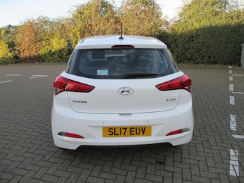 Used Hyundai i20 2017 for sale - 78933838: Photo