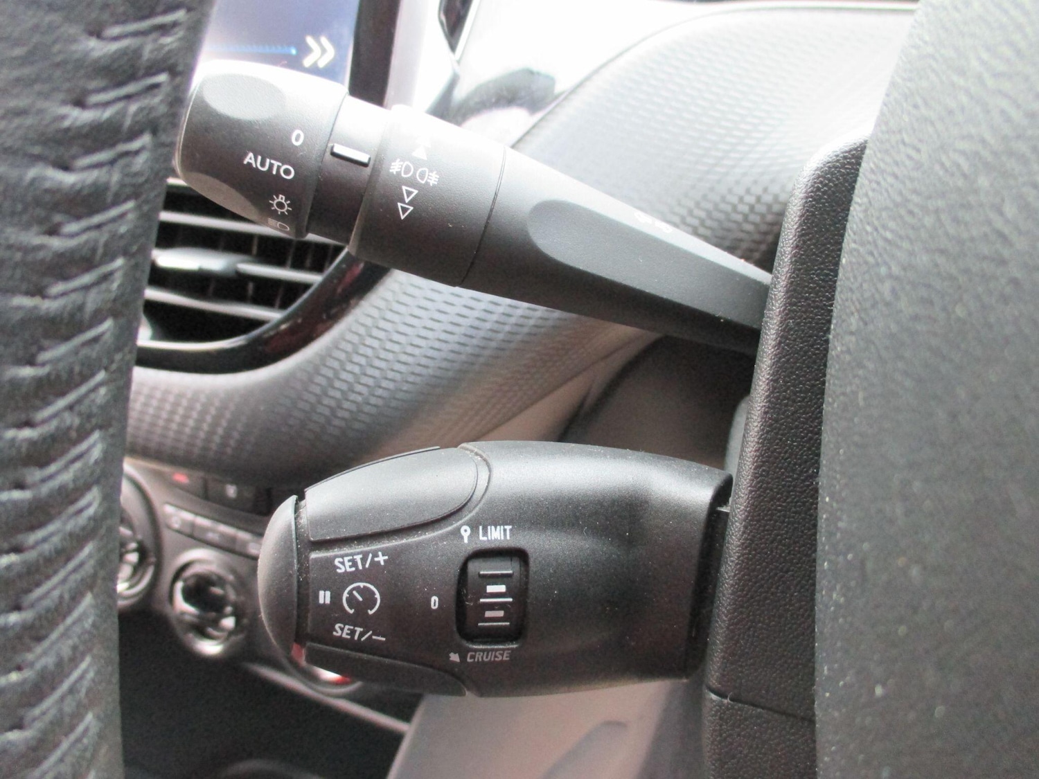 Used Peugeot 208 2019 for sale - 76702042: Photo 34