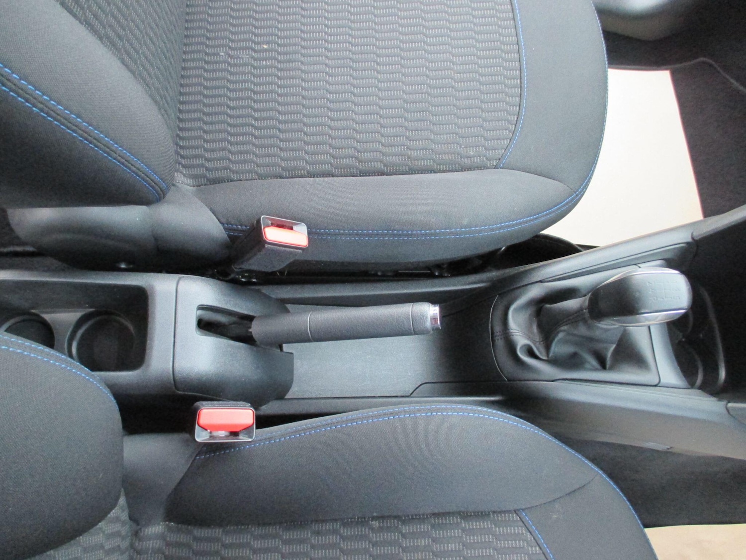 Used Peugeot 208 2019 for sale - 76702042: Photo 37