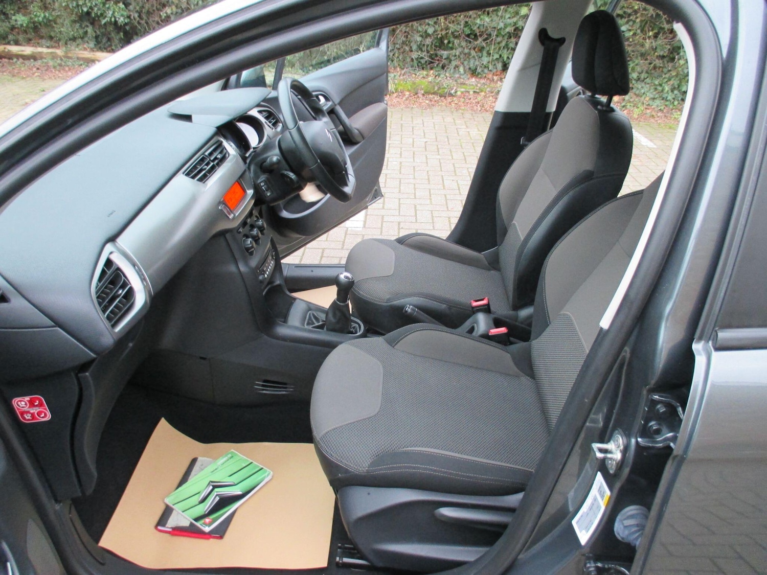 Used Citroen C3 for sale - 77683411: Photo 24