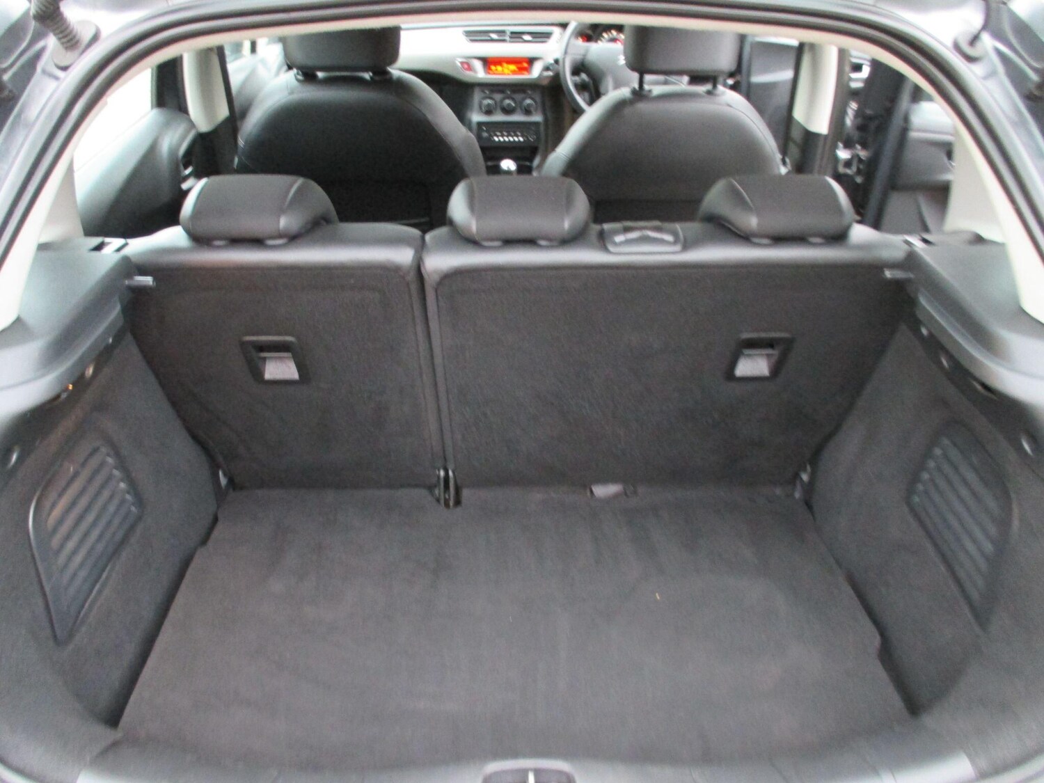 Used Citroen C3 for sale - 77683411: Photo 44