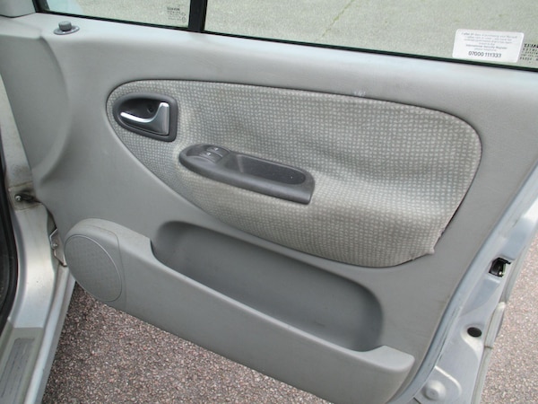 Used Renault Megane 2003 for sale - 76227350: Photo 10