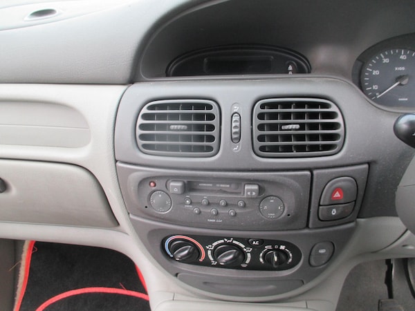 Used Renault Megane 2003 for sale - 76227350: Photo 24