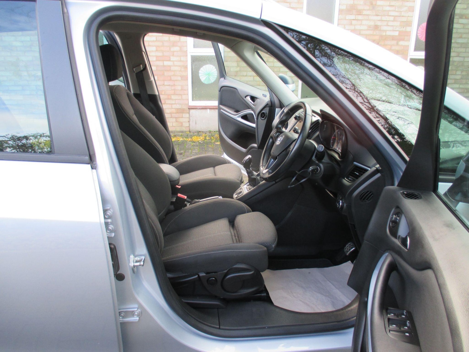 Used Vauxhall Zafira 2017 for sale - 76865445: Photo 23