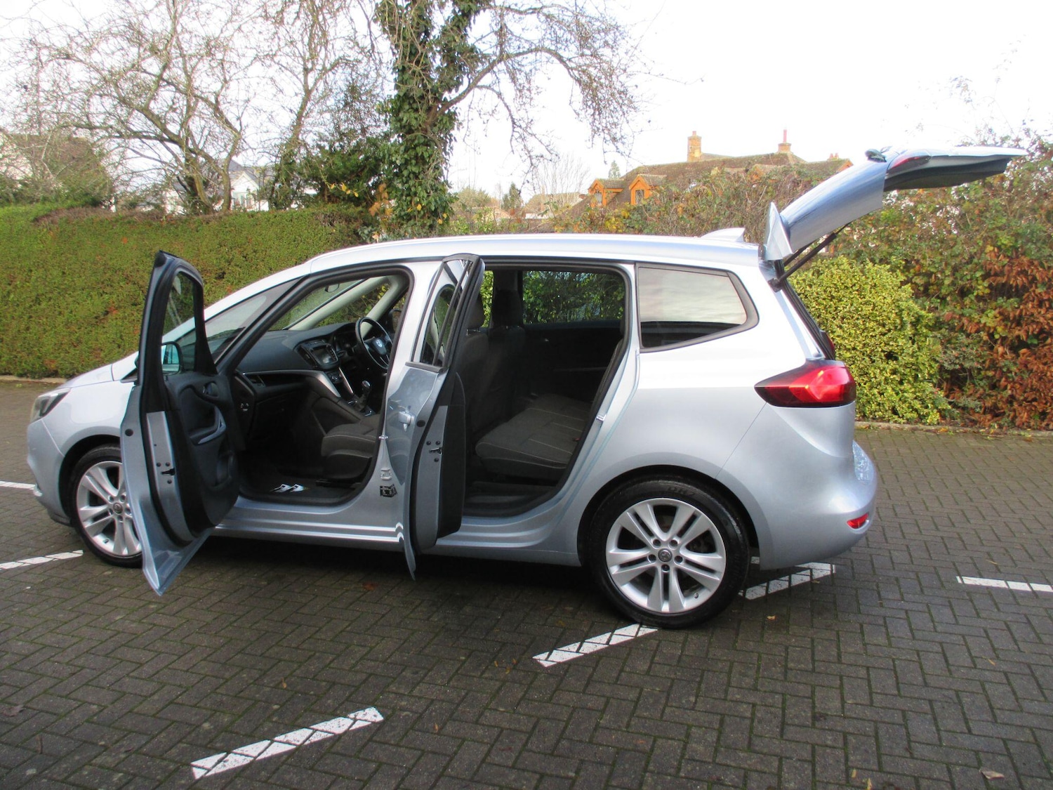 Used Vauxhall Zafira 2017 for sale - 76865445: Photo 9