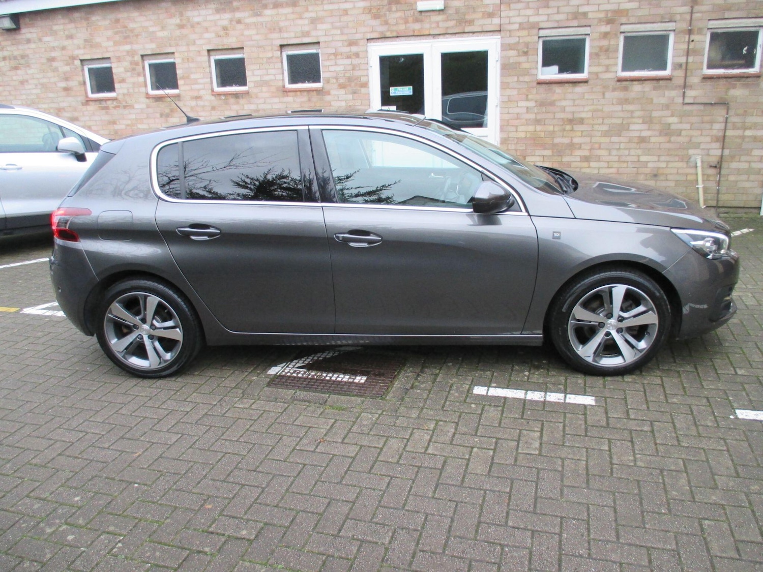 Used Peugeot 308 2019 for sale - 76989711: Photo 6
