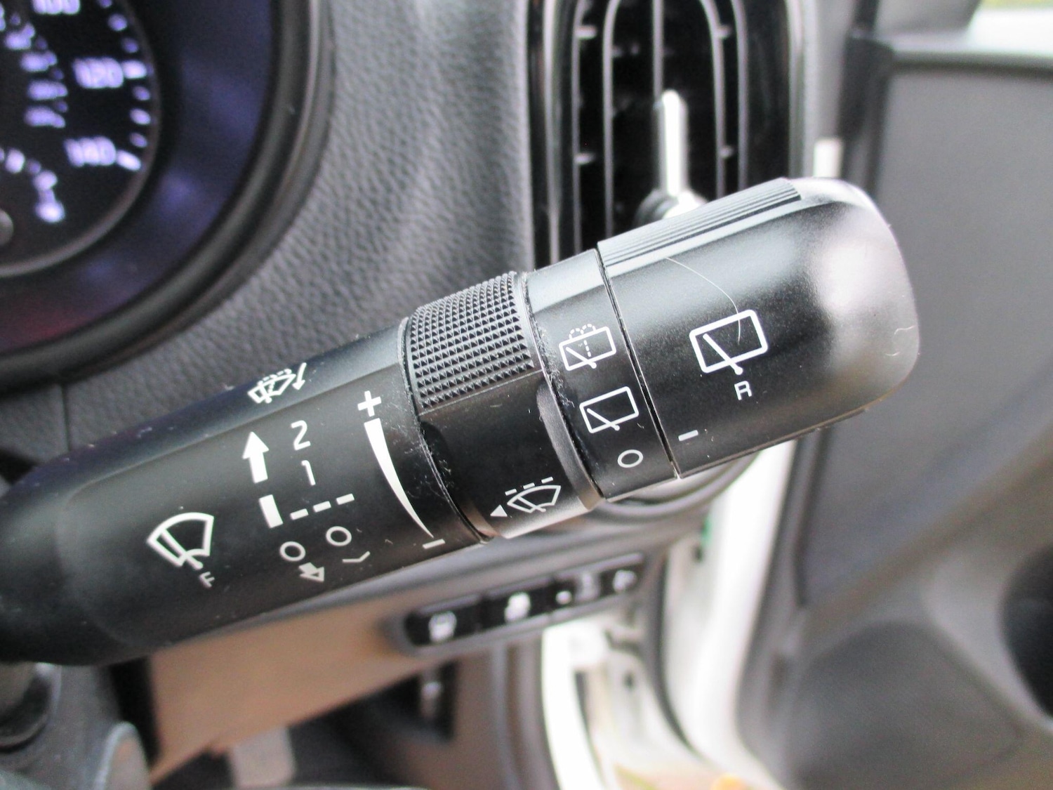 Used Kia Picanto 2019 for sale - 76994008: Photo 29