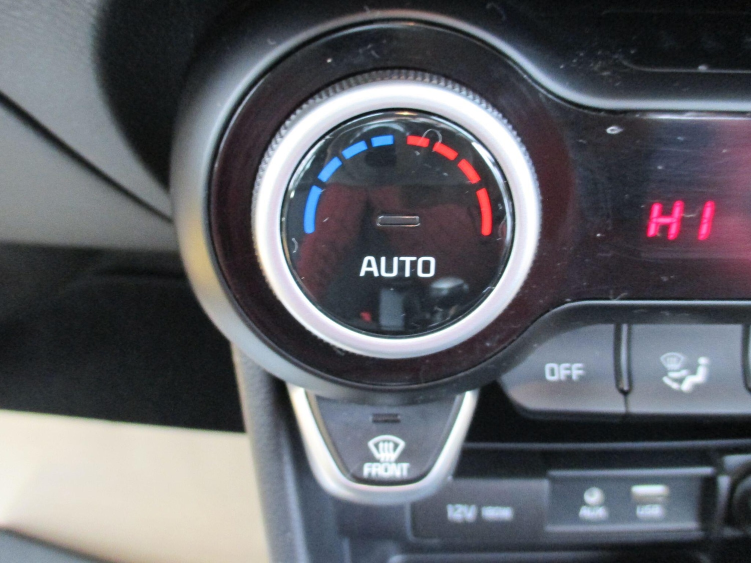 Used Kia Picanto 2019 for sale - 76994008: Photo 32