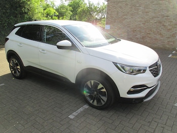 Vauxhall - Grandland X