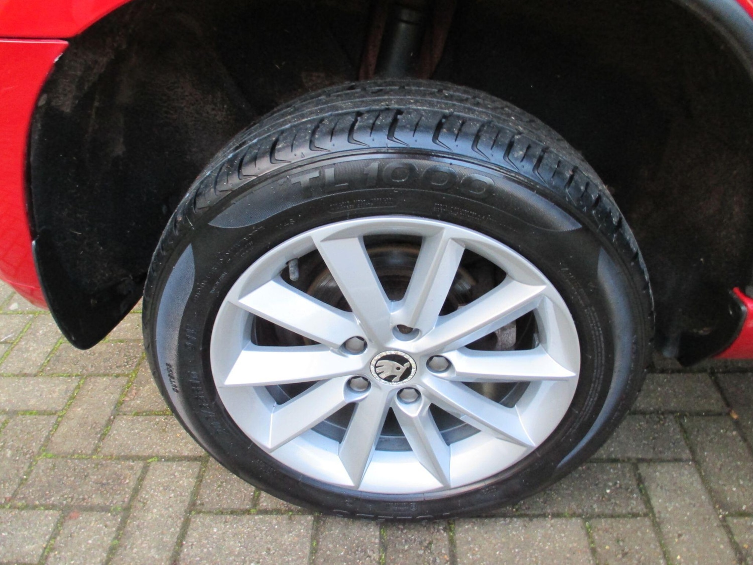 Used Skoda Yeti 2014 for sale - 76728179: Photo 10