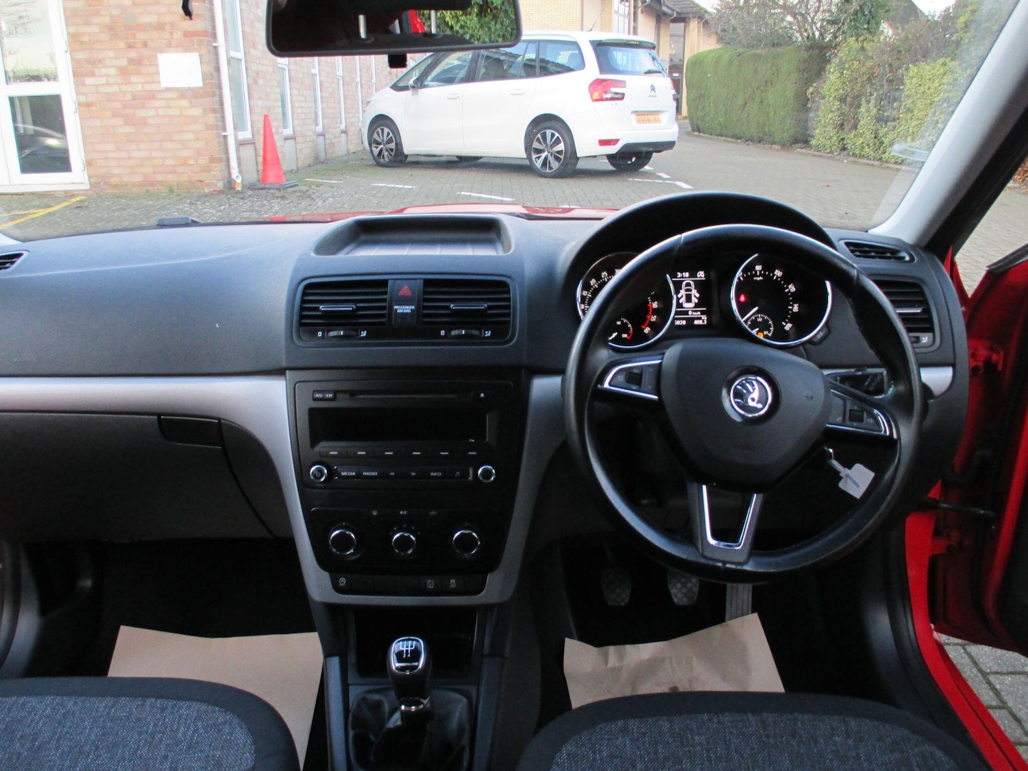 Used Skoda Yeti 2014 for sale - 76728179: Photo 14