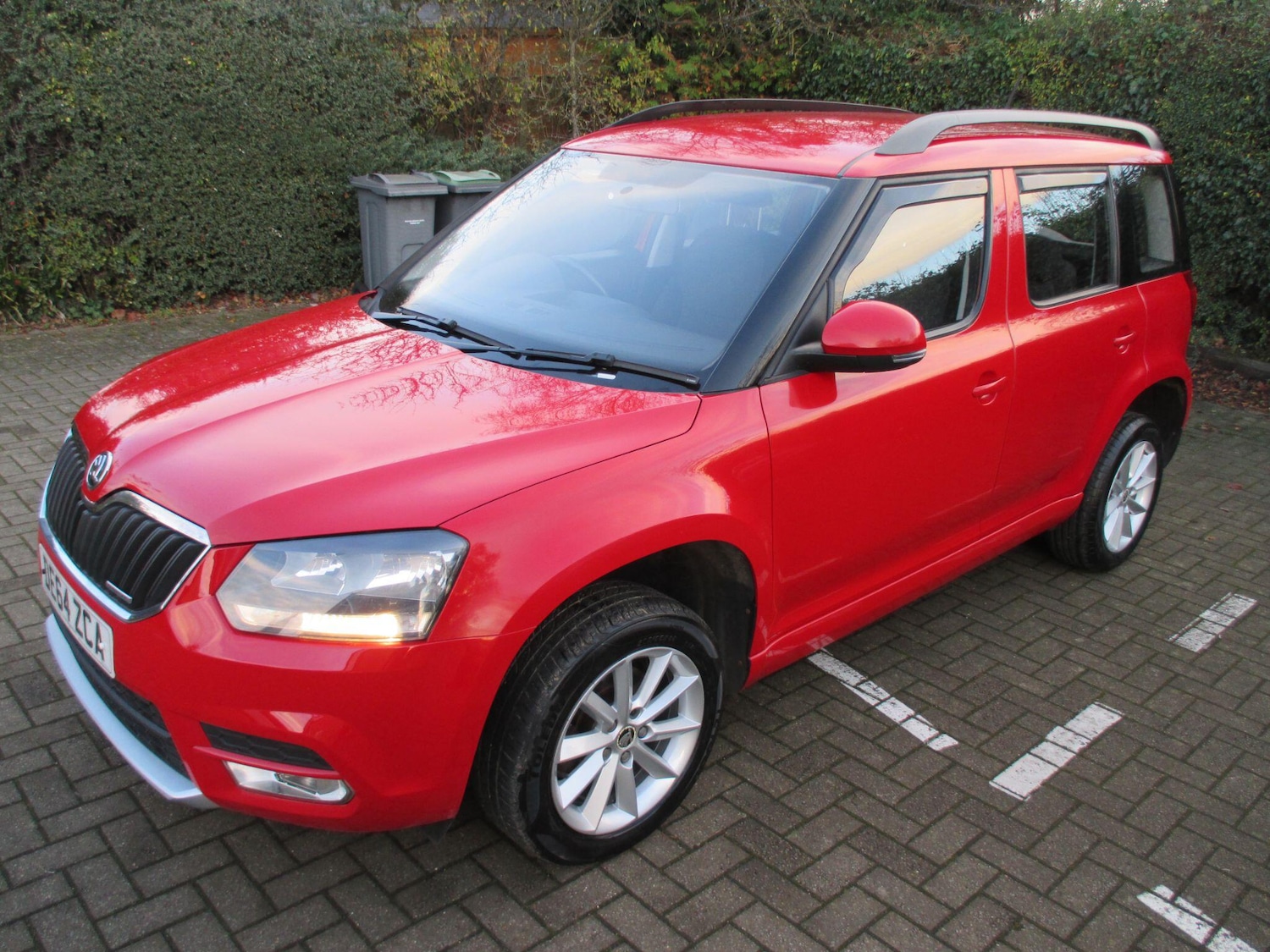 Used Skoda Yeti 2014 for sale - 76728179: Photo 2