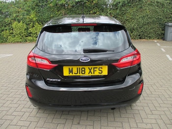Used Ford Fiesta 2018 for sale - 79590707: Photo