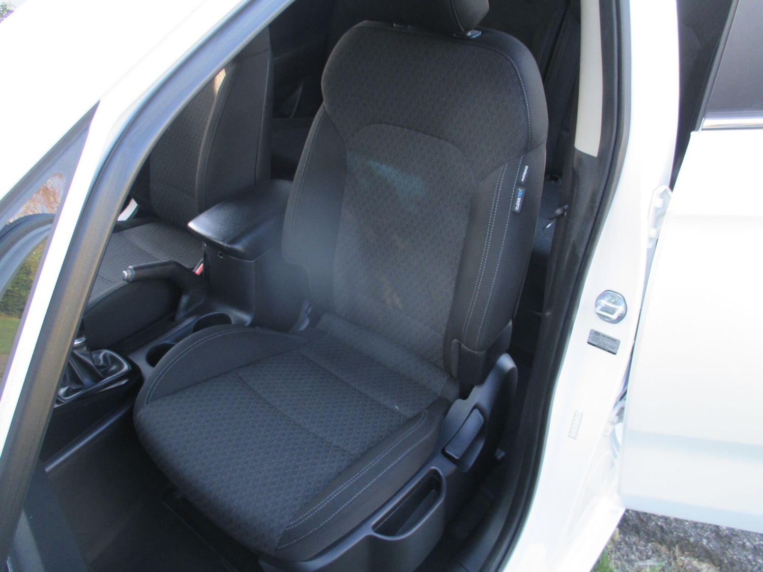 Used Kia Carens 2017 for sale - 75978020: Photo 25