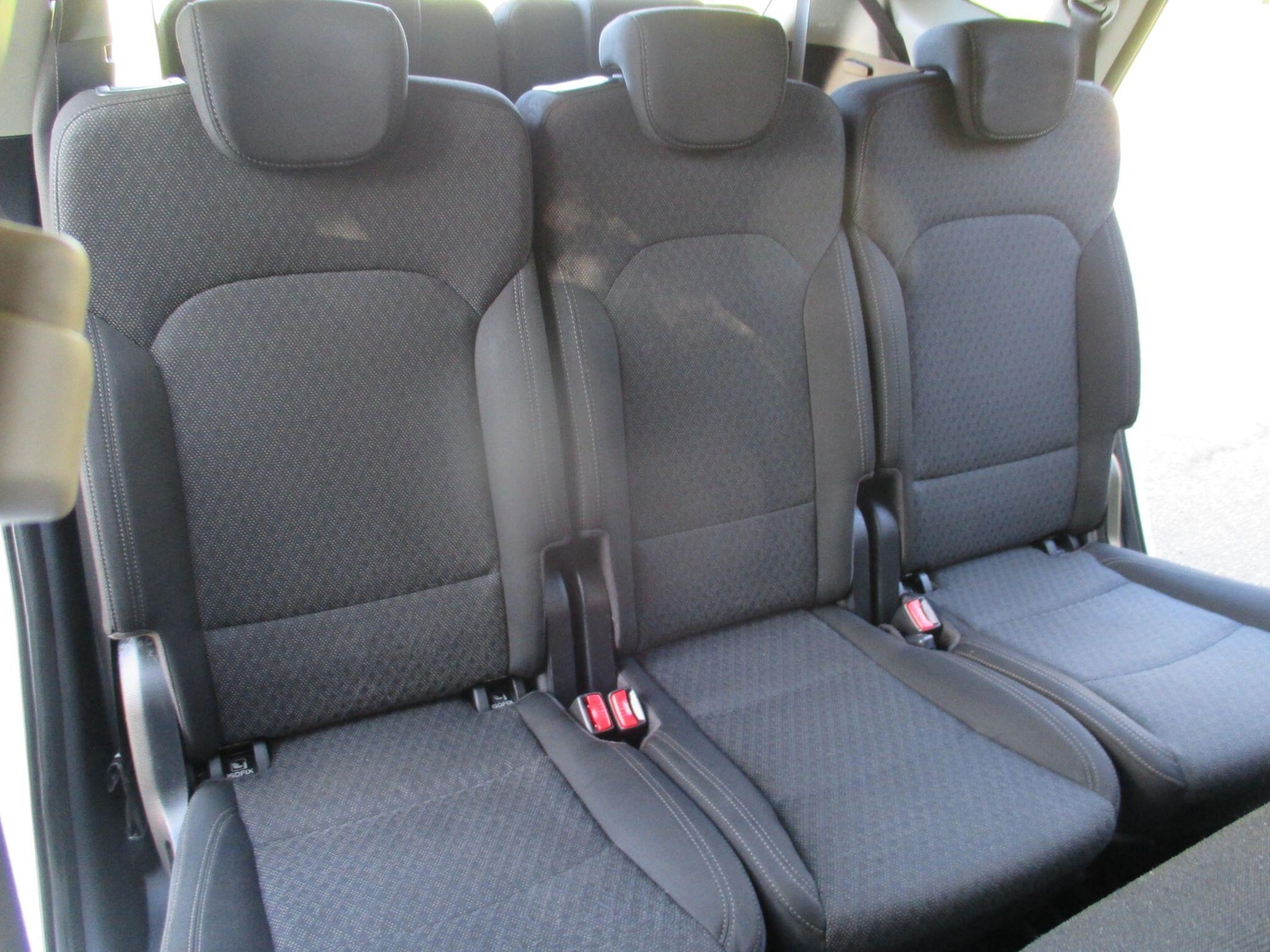 Used Kia Carens 2017 for sale - 75978020: Photo 31