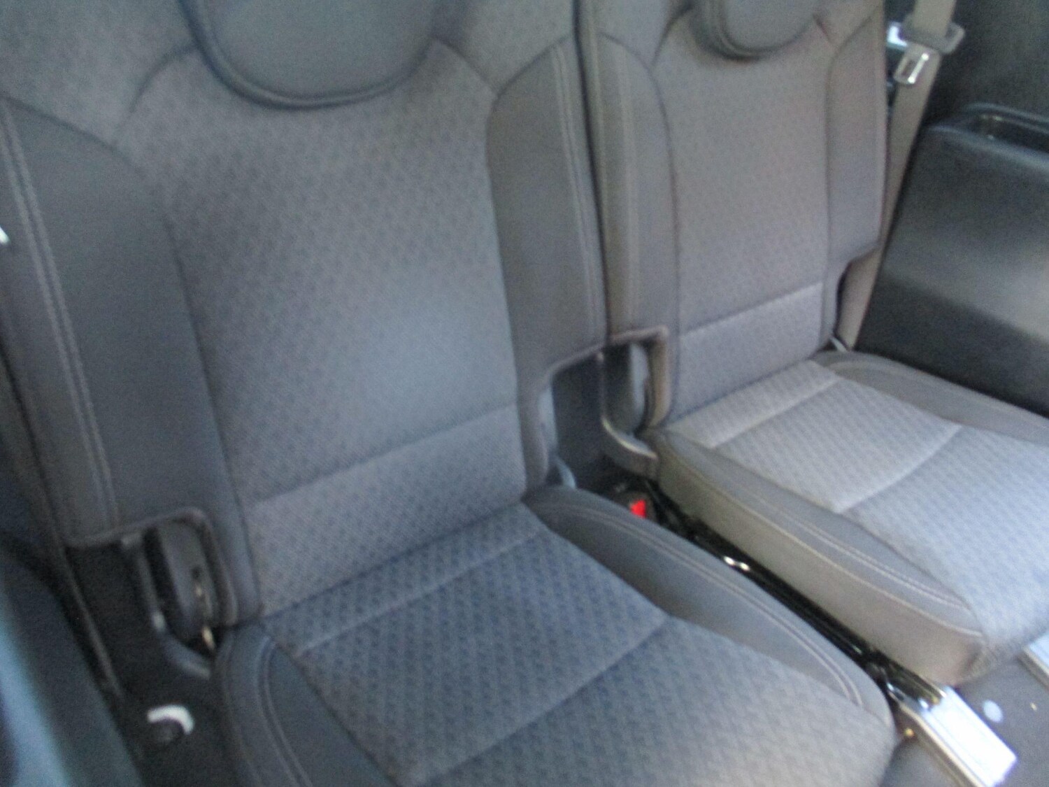 Used Kia Carens 2017 for sale - 75978020: Photo 34