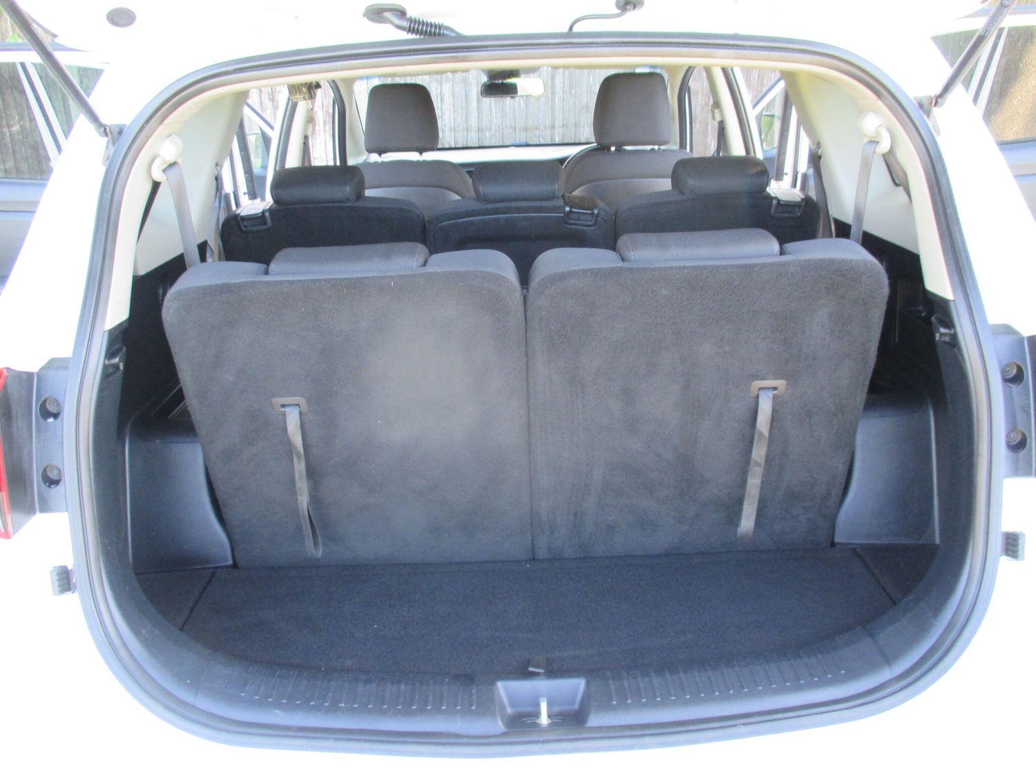 Used Kia Carens 2017 for sale - 75978020: Photo 36