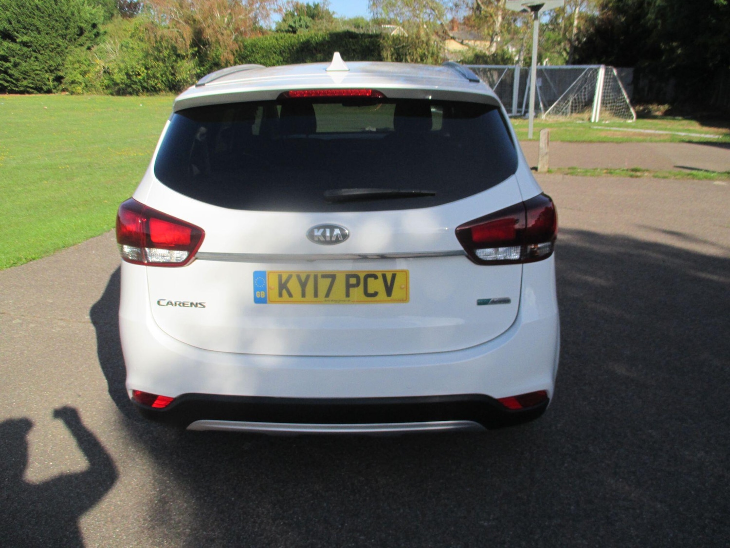 Used Kia Carens 2017 for sale - 75978020: Photo 4