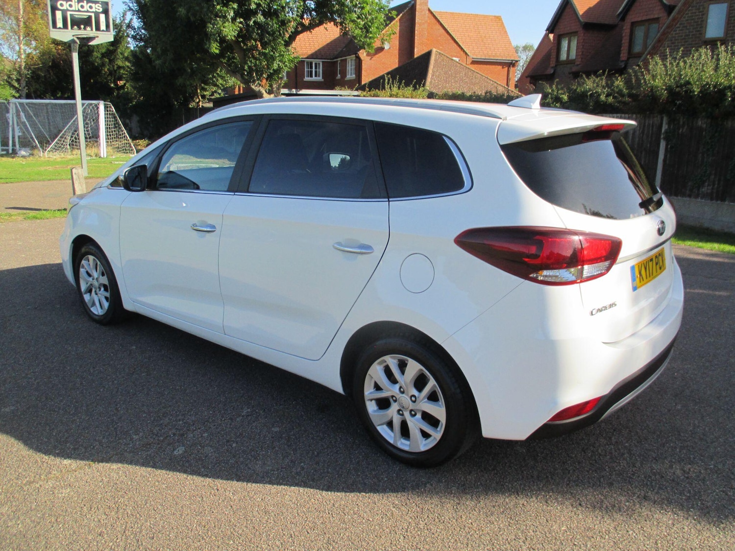 Used Kia Carens 2017 for sale - 75978020: Photo 8