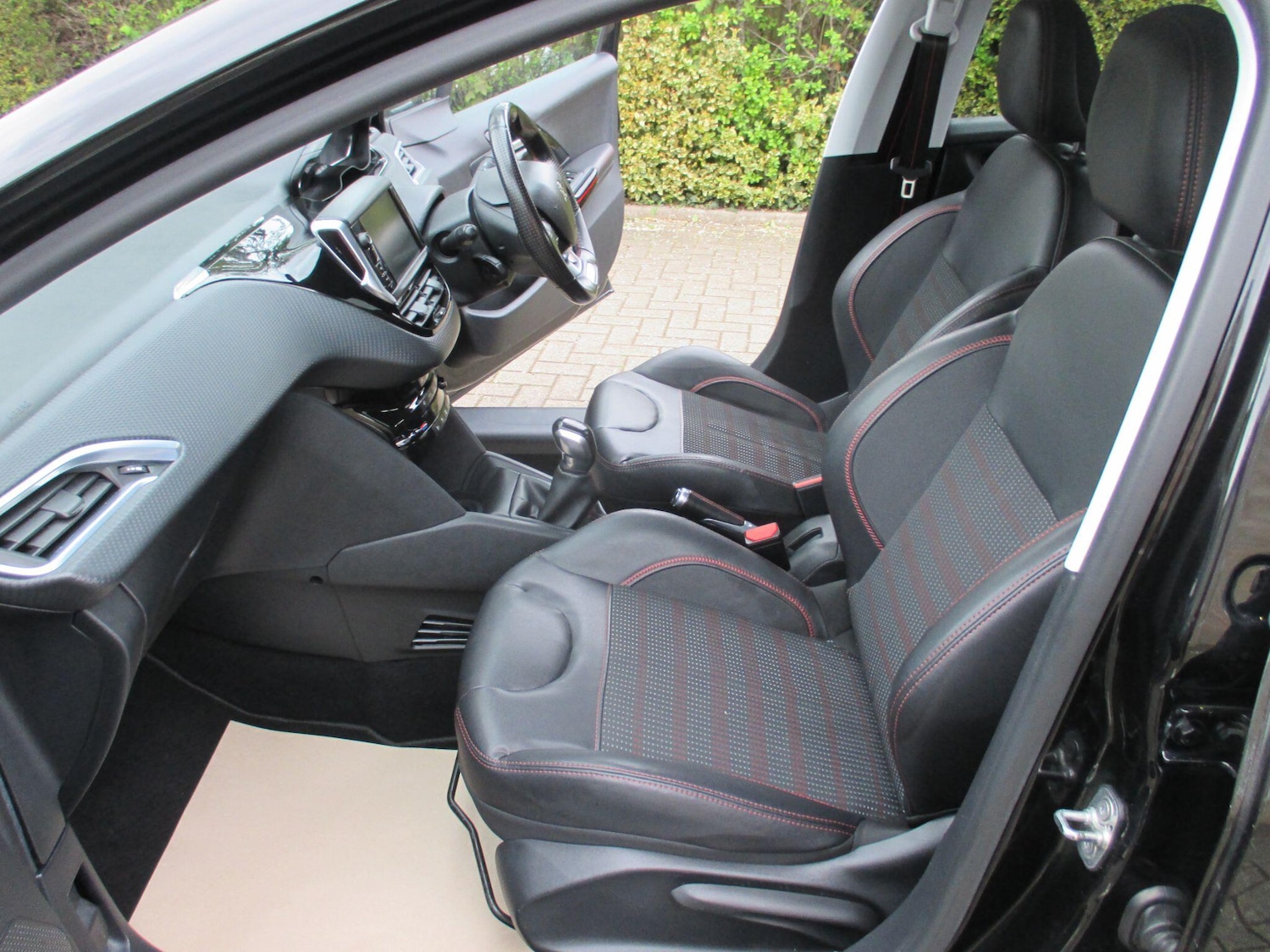 Used Peugeot 208 2016 for sale - 78127482: Photo 23