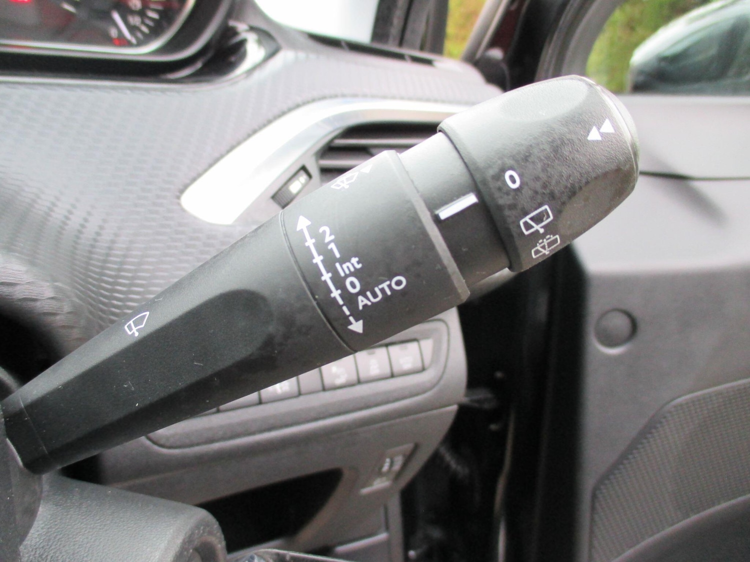 Used Peugeot 208 2016 for sale - 78127482: Photo 32