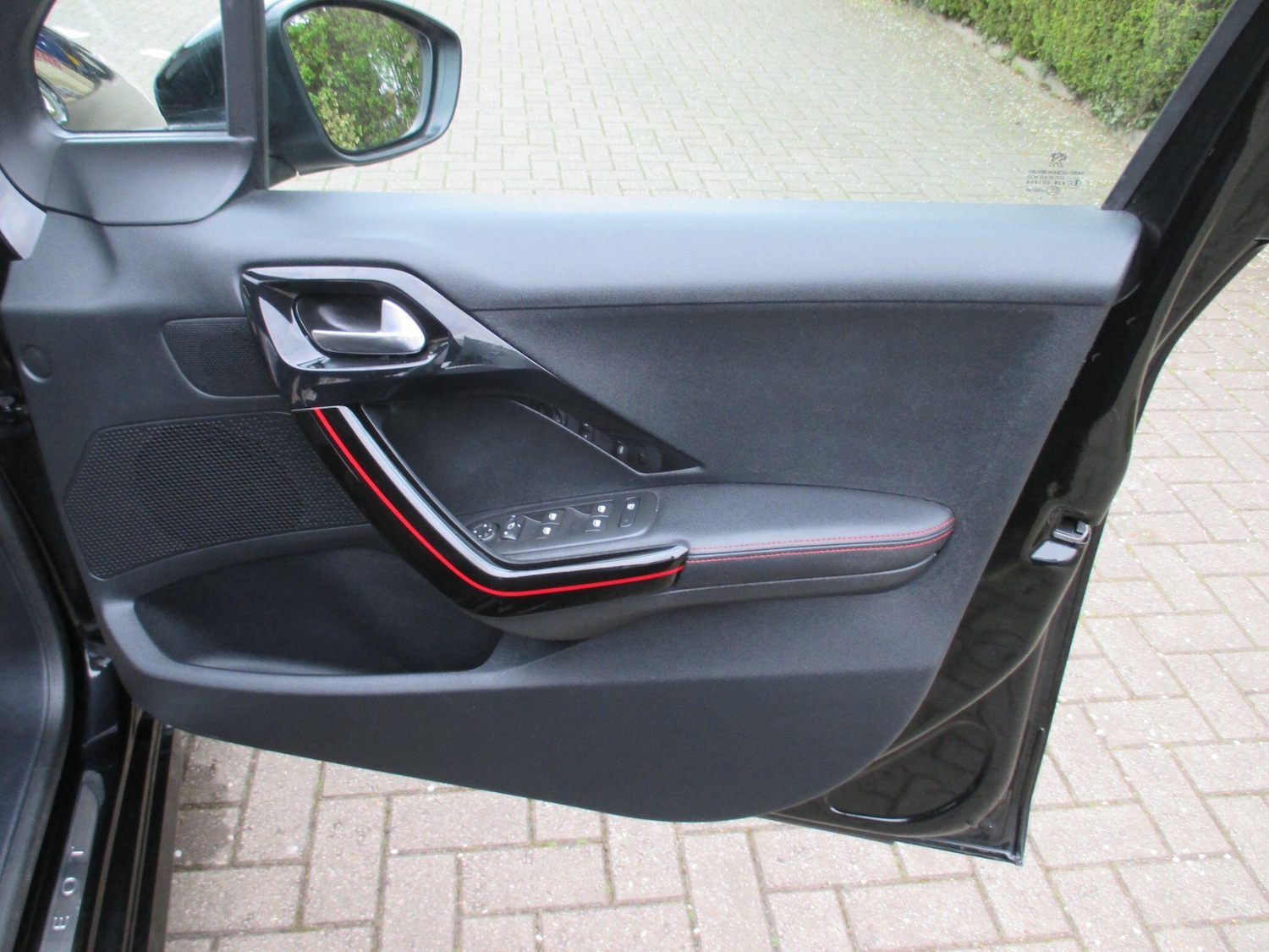 Used Peugeot 208 2016 for sale - 78127482: Photo 41