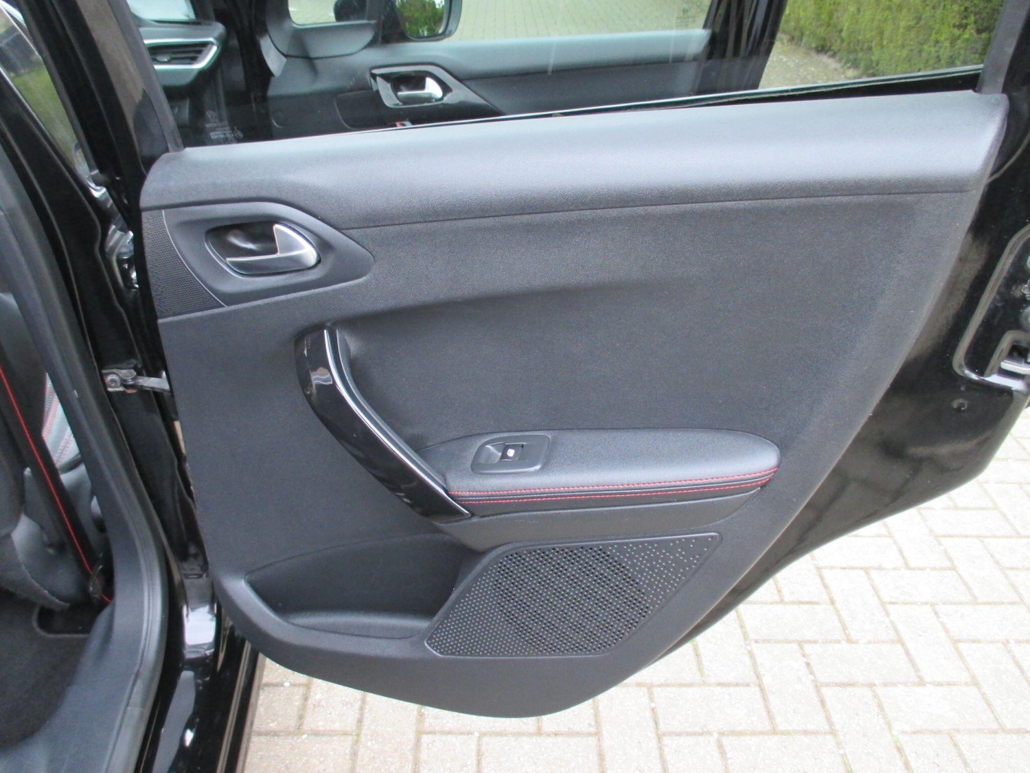 Used Peugeot 208 2016 for sale - 78127482: Photo 43