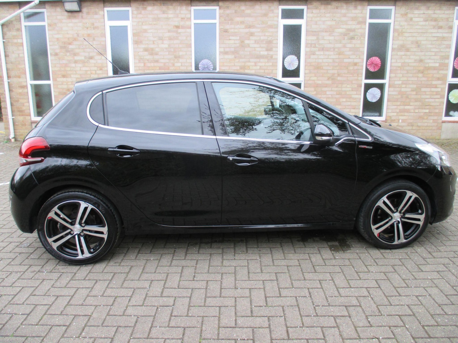 Used Peugeot 208 2016 for sale - 78127482: Photo 6