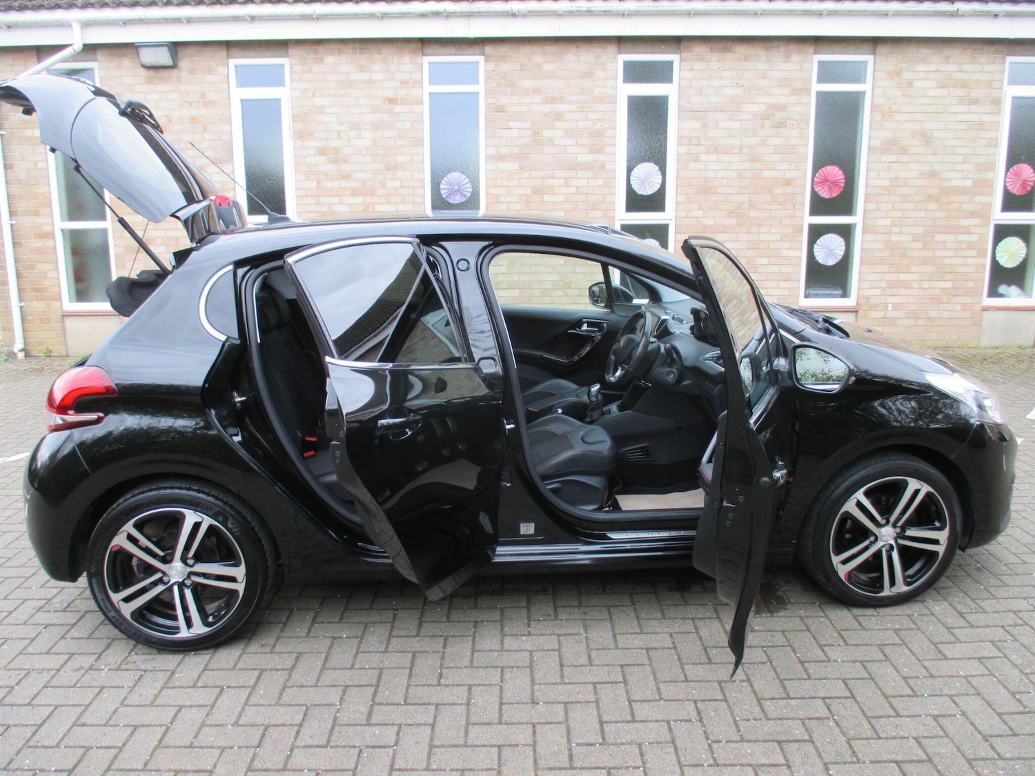 Used Peugeot 208 2016 for sale - 78127482: Photo 9