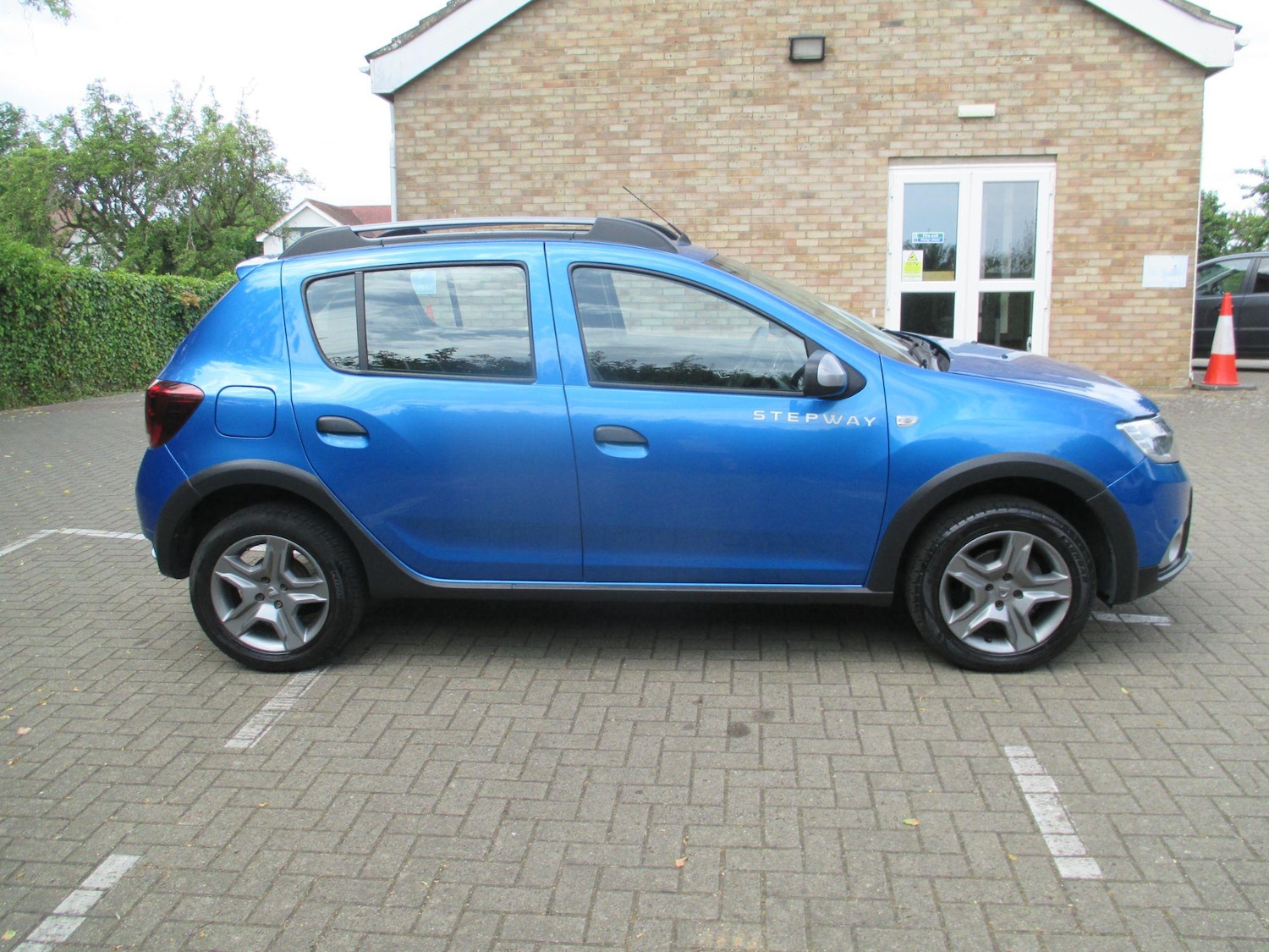 Used Dacia Sandero Stepway 2019 for sale - 77396552: Photo 6