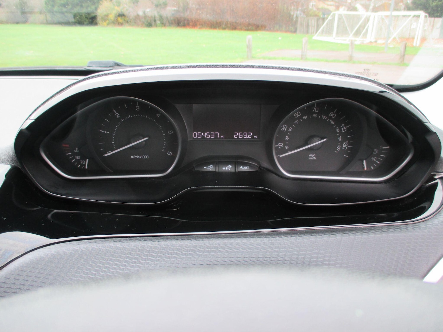 Used Peugeot 2008 2016 for sale - 77143387: Photo 18