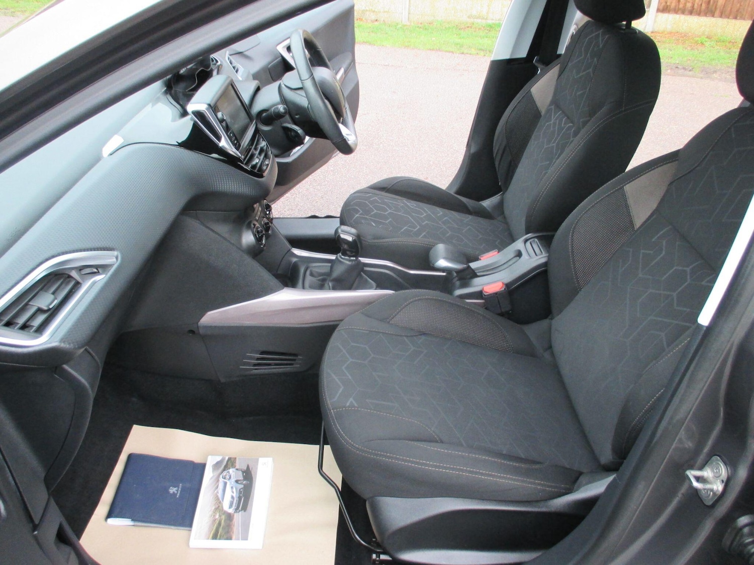 Used Peugeot 2008 2016 for sale - 77143387: Photo 24