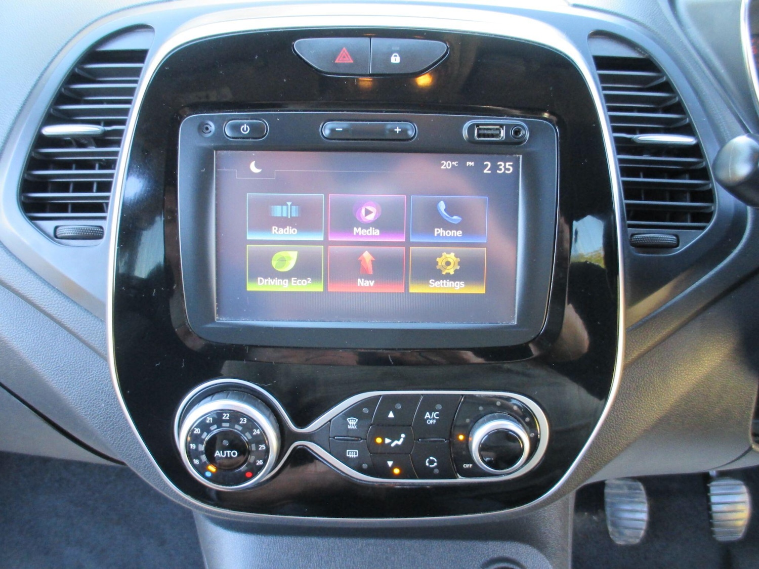 Used Renault Captur 2017 for sale - 77969763: Photo 15