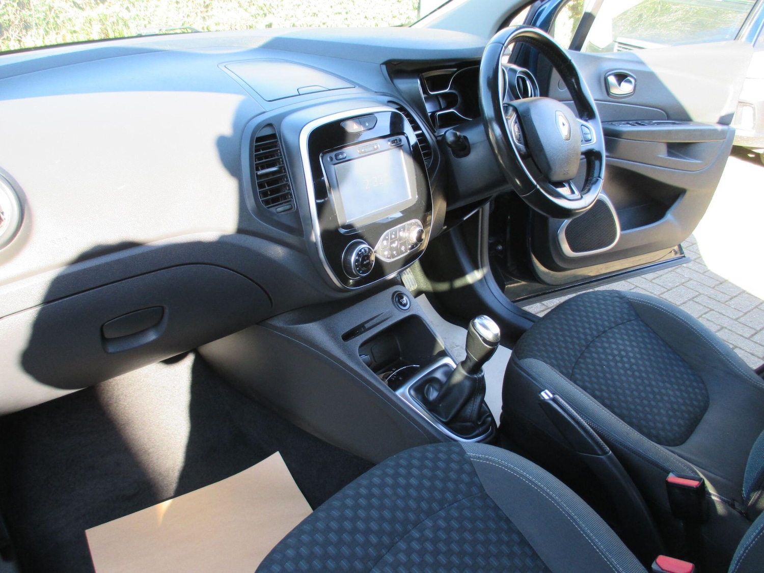 Used Renault Captur 2017 for sale - 77969763: Photo 16