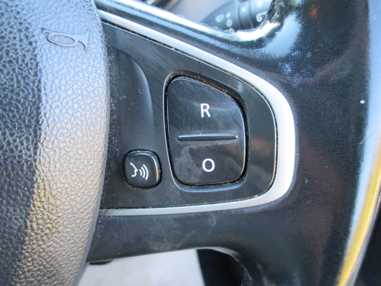 Used Renault Captur 2017 for sale - 77969763: Photo 32