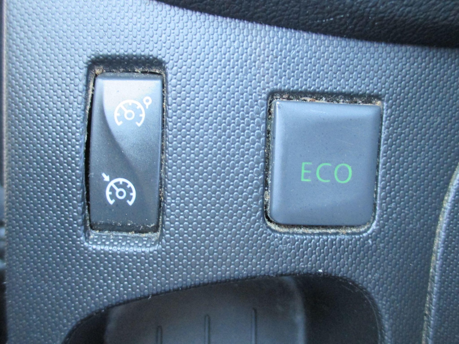 Used Renault Captur 2017 for sale - 77969763: Photo 37