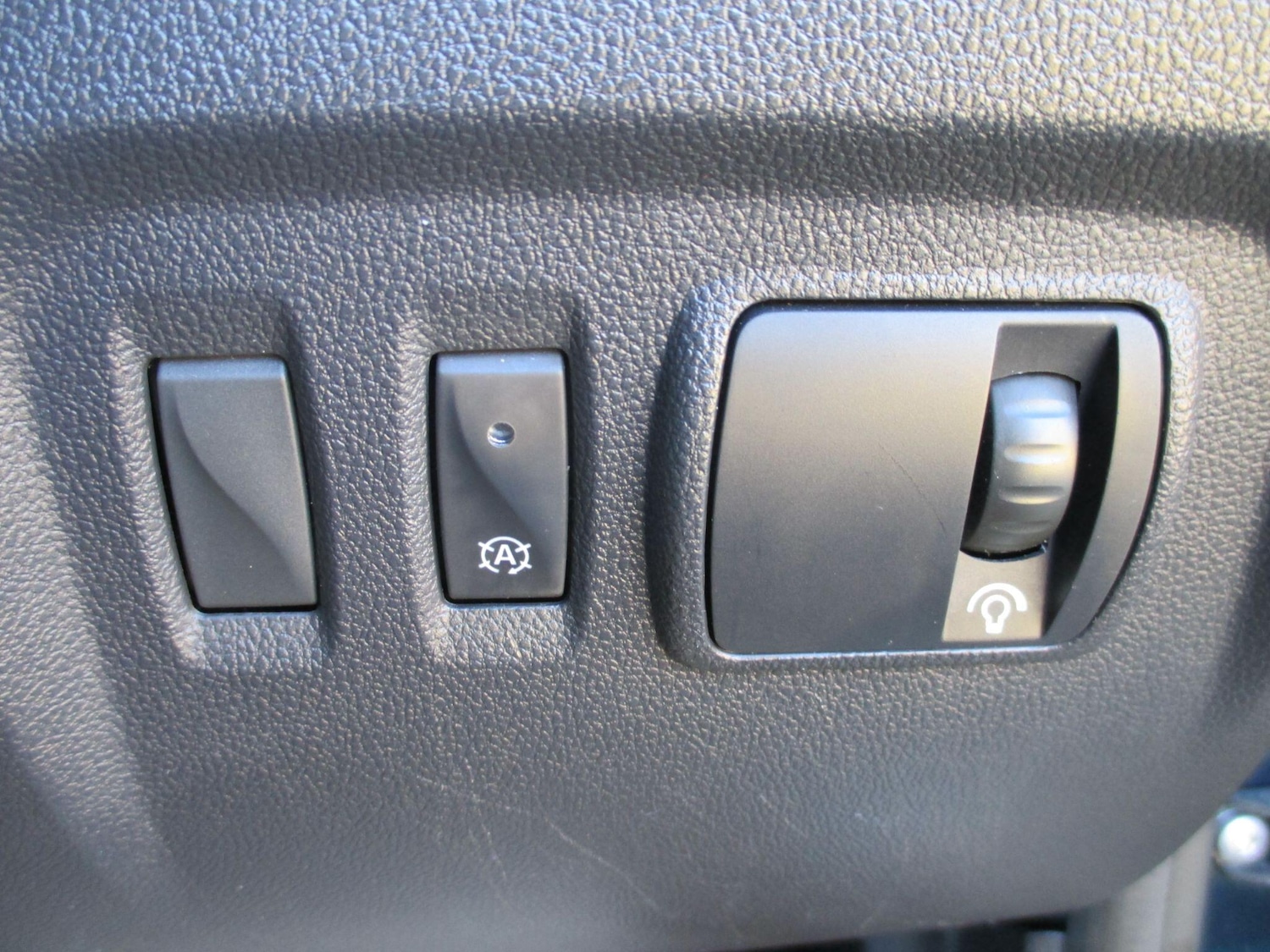 Used Renault Captur 2017 for sale - 77969763: Photo 39