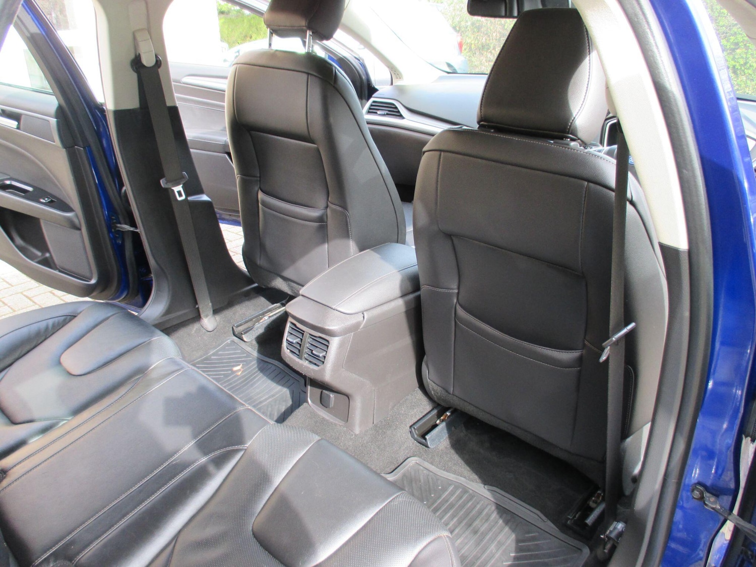 Used Ford Mondeo 2017 for sale - 78072311: Photo 33