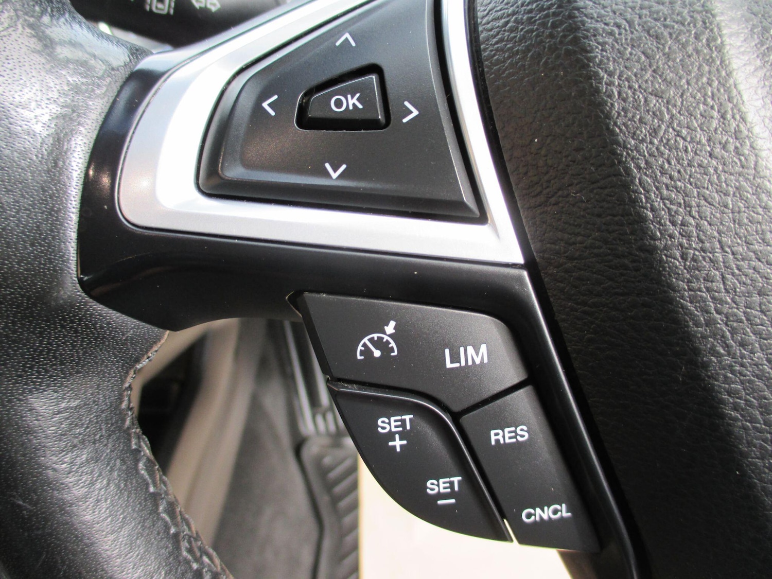 Used Ford Mondeo 2017 for sale - 78072311: Photo 34