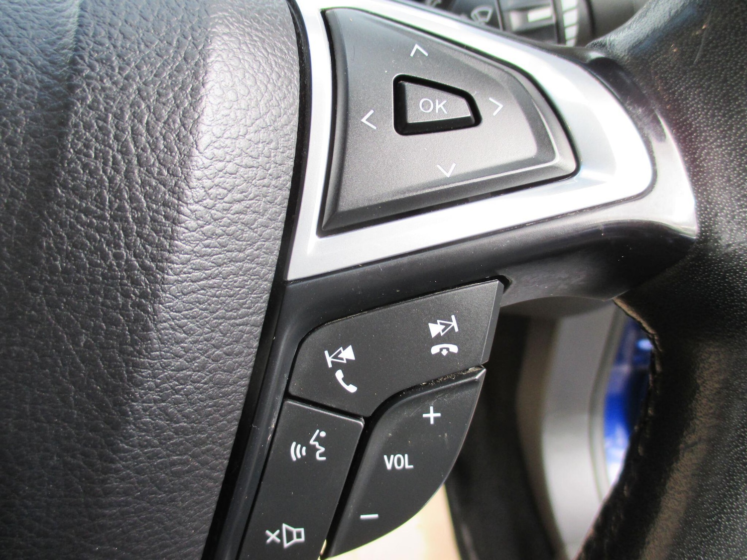 Used Ford Mondeo 2017 for sale - 78072311: Photo 35