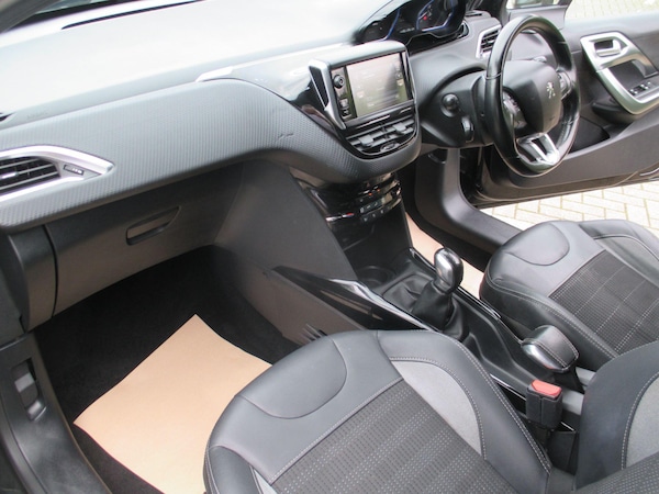 Used Peugeot 2008 2016 for sale - 76226488: Photo 15
