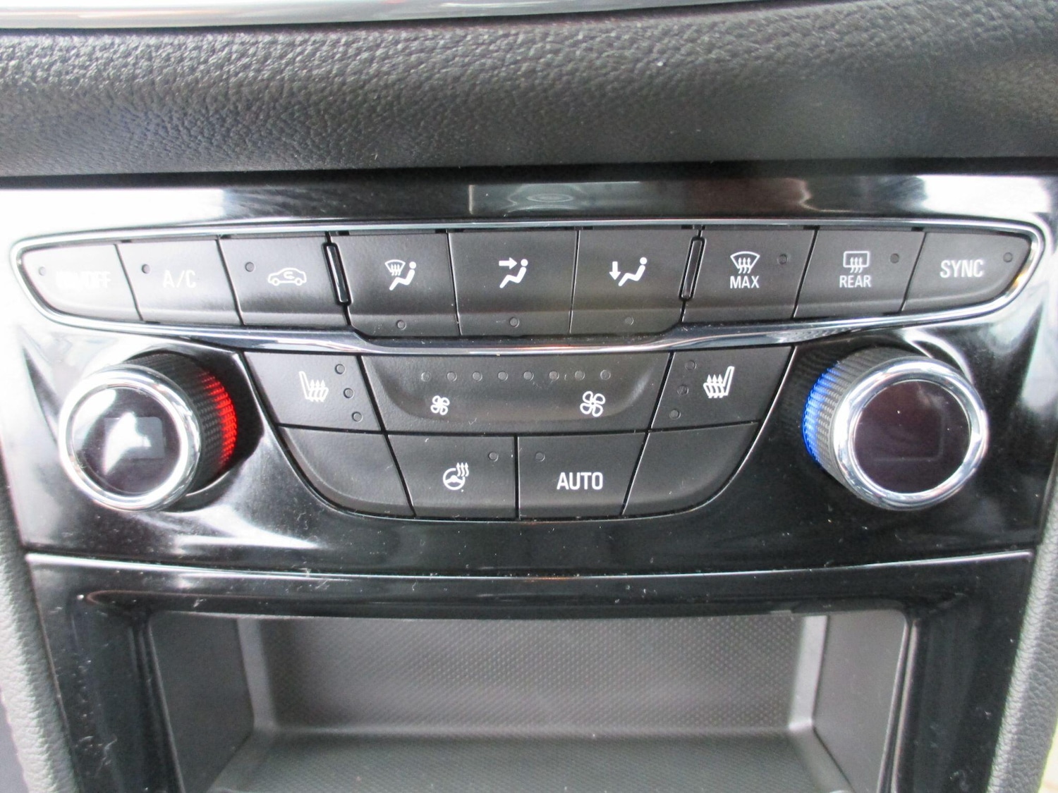 Used Vauxhall Astra 2018 for sale - 77191678: Photo 14